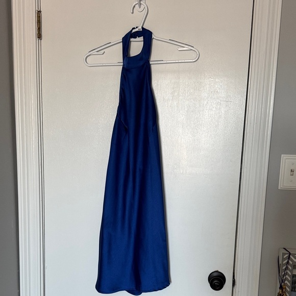 Sincerly Jules Dresses & Skirts - Sincerely Jules- Elegant Blue Halter Dress- size medium